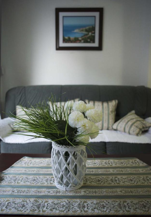 Porodicni Appartement Sveti Stefan Buitenkant foto