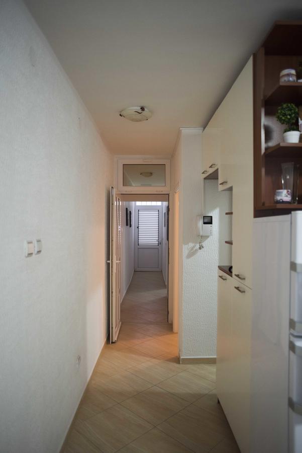 Porodicni Appartement Sveti Stefan Buitenkant foto