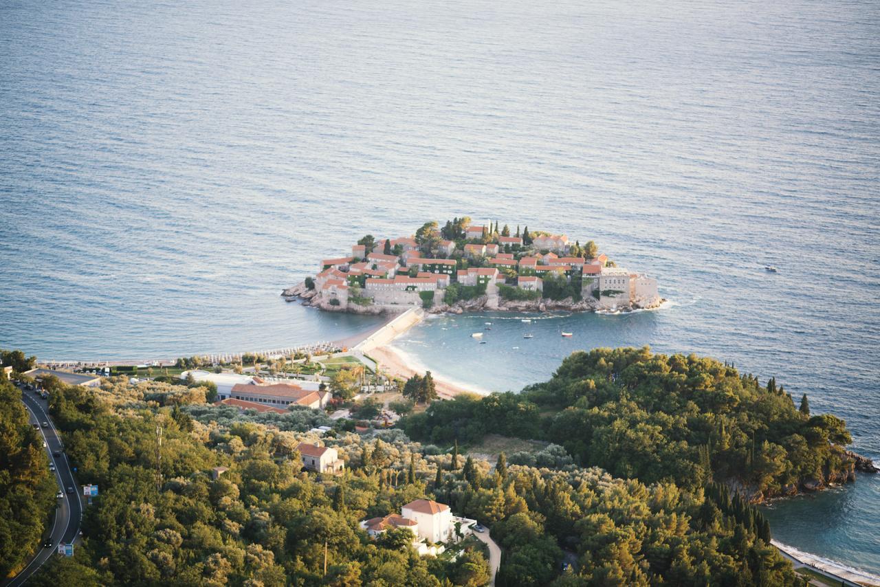 Porodicni Appartement Sveti Stefan Buitenkant foto
